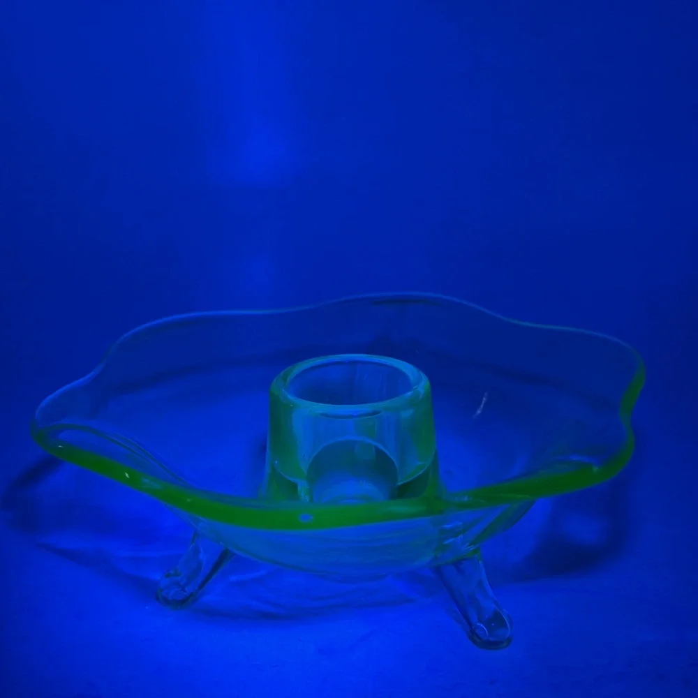 Fenton Uranium Glass Lotus‎ 6 Petal 3 Footed Green Candle Holder UV Reactive
